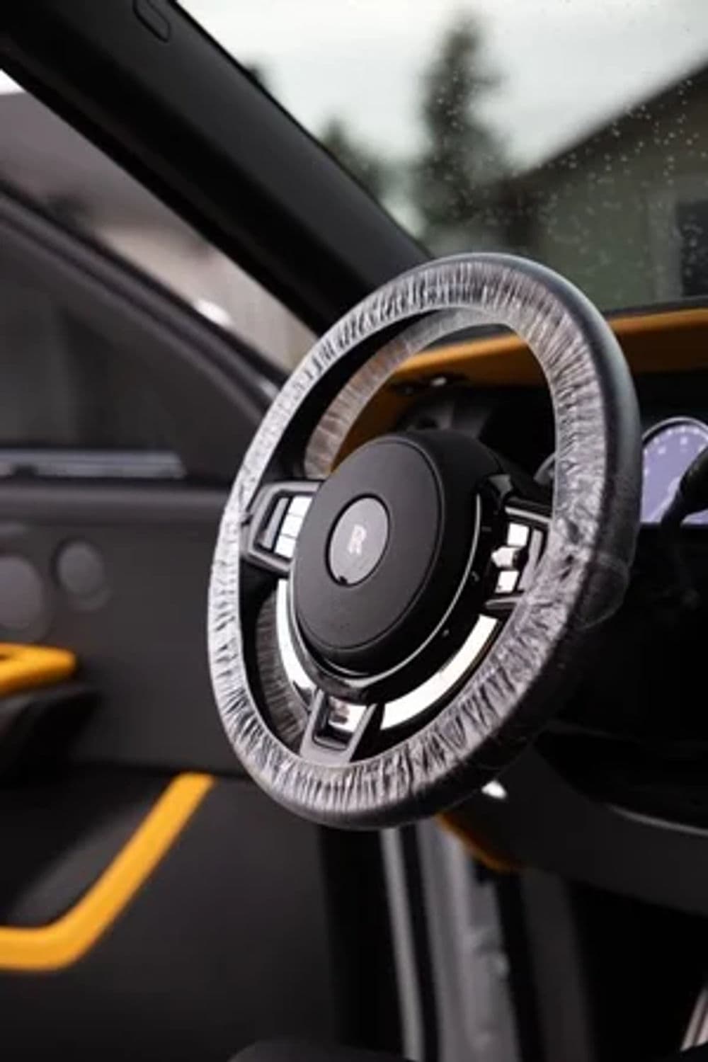 Gallery photos for Rolls Royce Cullinan: Image #2