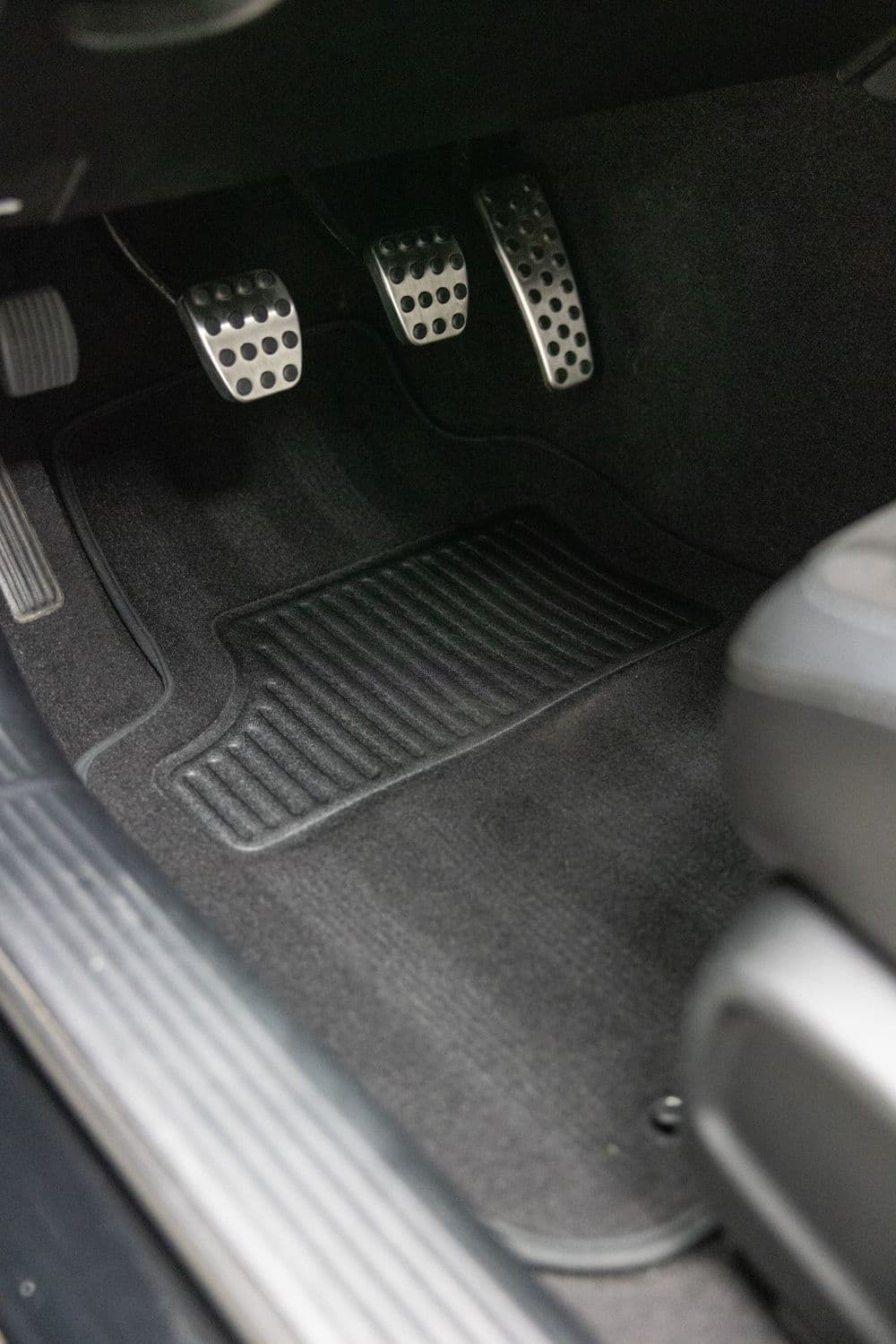 Gallery photos for Dodge Challenger SRT 392: Image #6