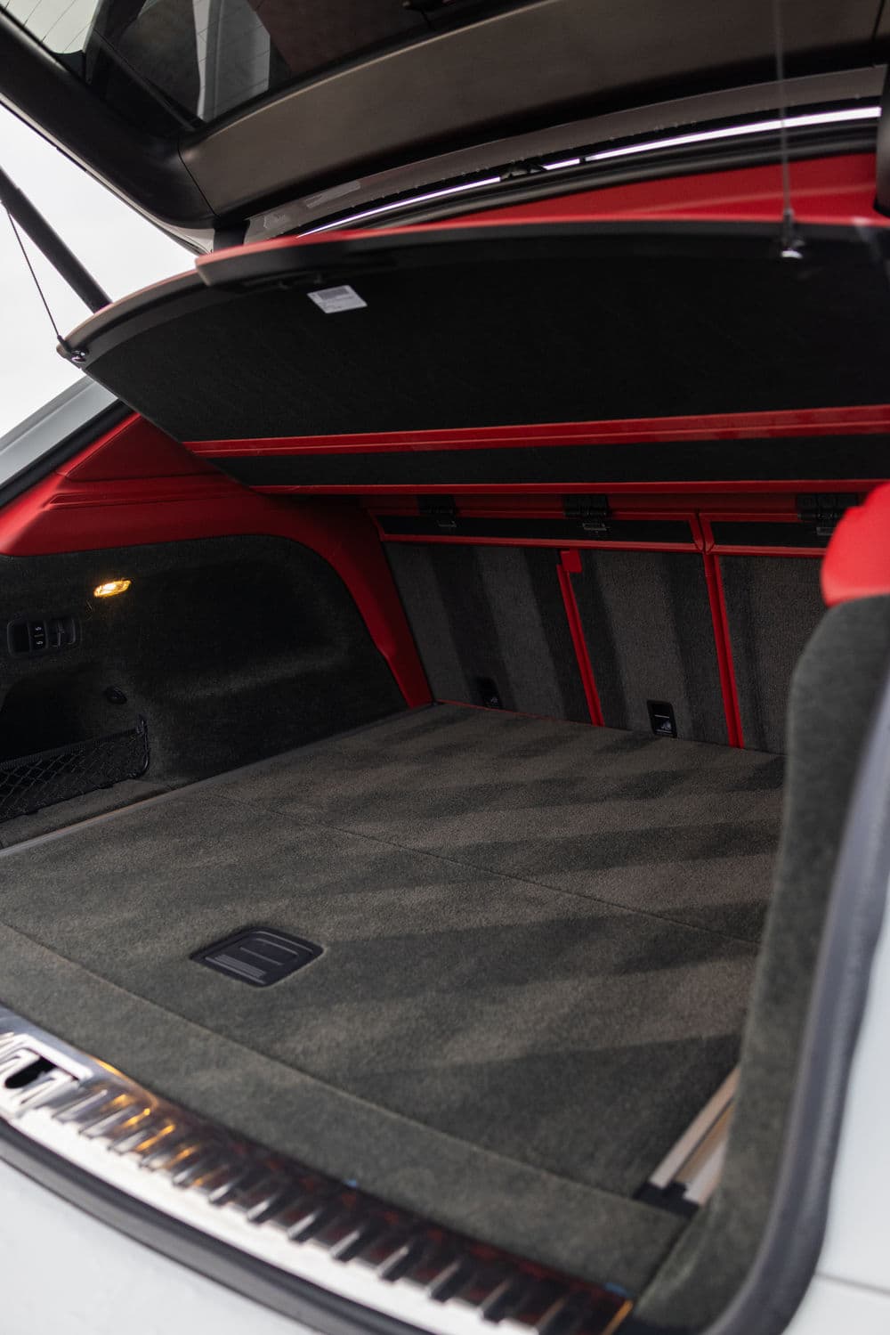 Gallery photos for Bentley Bentayga S: Image #9