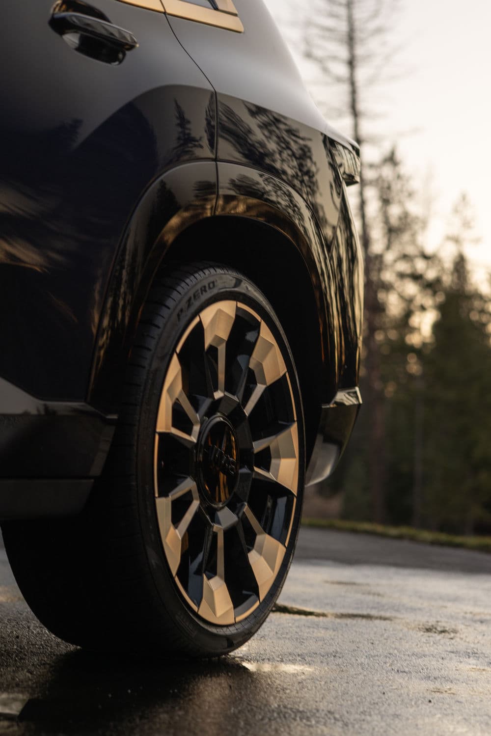 Gallery photos for  BMW XM: Image #4